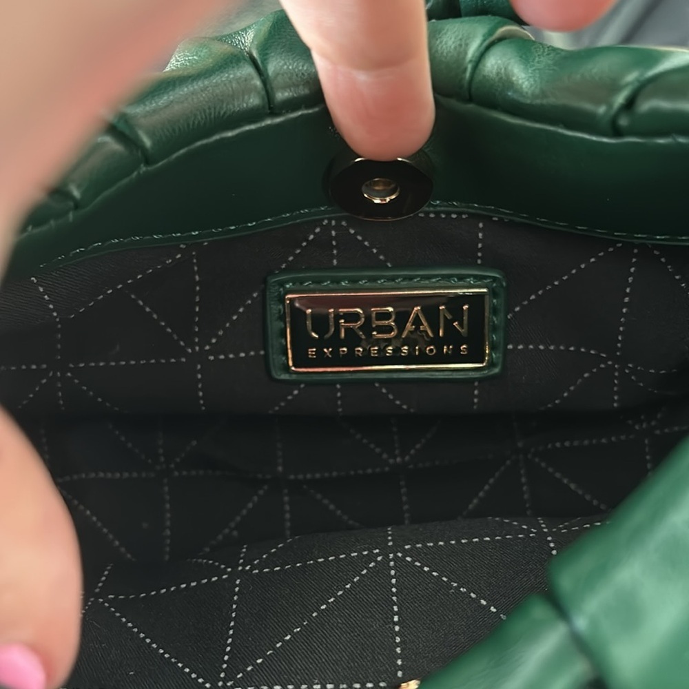 Urban Expressions green patent leather bag - Picture 4 of 4